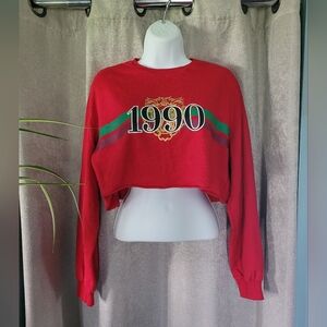 ⭐️Divided Red Graphic Crop Top⭐️